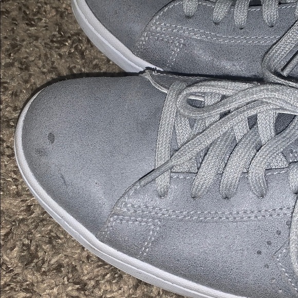 Converse - Picture 4 of 4